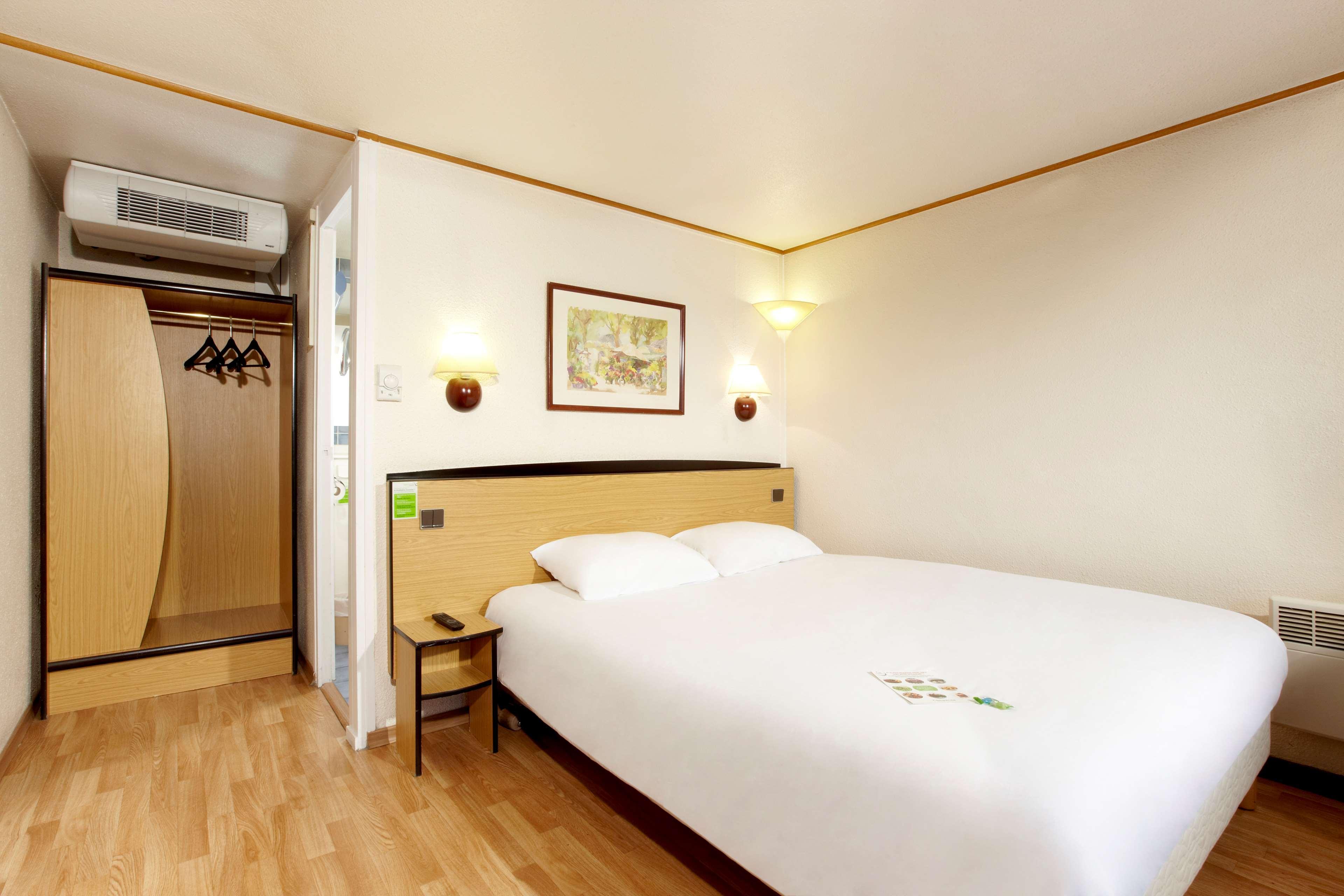 Campanile Saint-Avold Hotel Ngoại thất bức ảnh