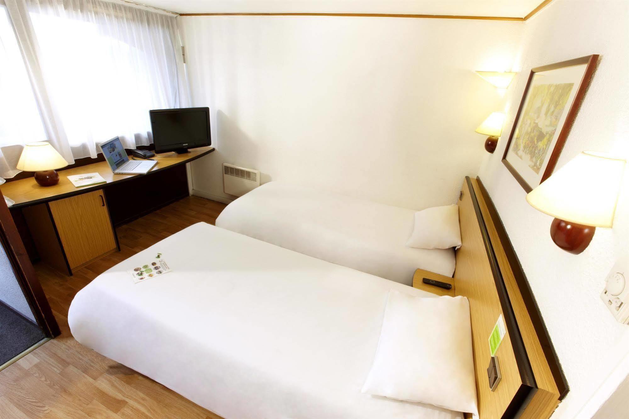 Campanile Saint-Avold Hotel Ngoại thất bức ảnh